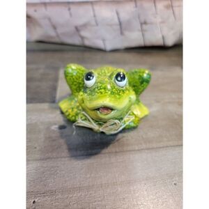 Ceramic sitting frog lily pad bow spring decor Easter